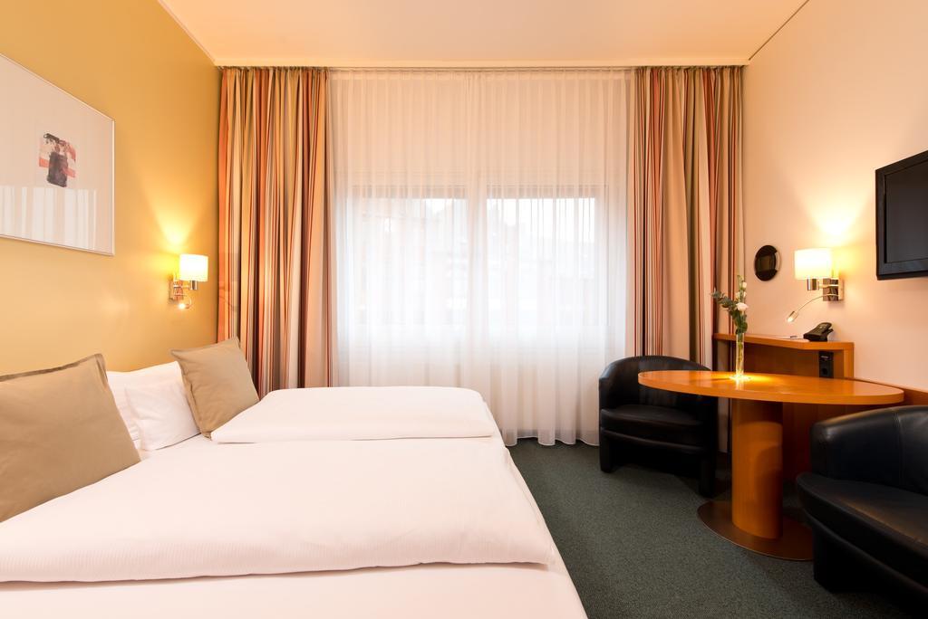 Hotel Am Borsigturm Berlin Ngoại thất bức ảnh