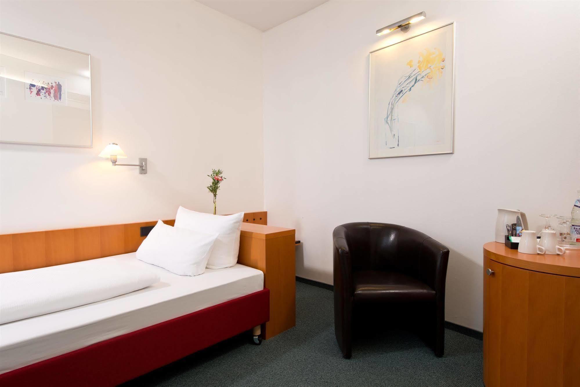 Hotel Am Borsigturm Berlin Ngoại thất bức ảnh